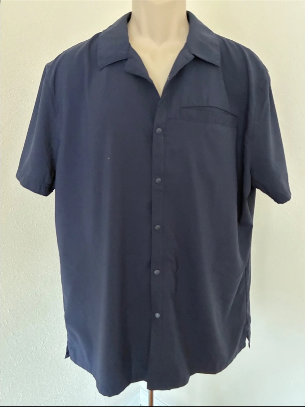 All In Motion Mens Casual Shirt Navy Clip Button Down Short Sleeve Pocket Sz XL